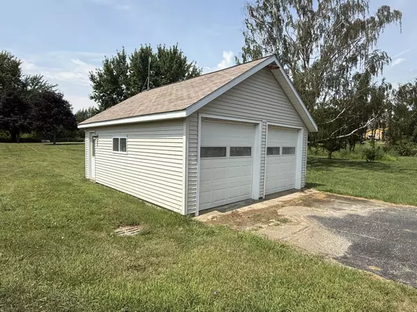 Conklin, MI 49403,27 Coolidge Street