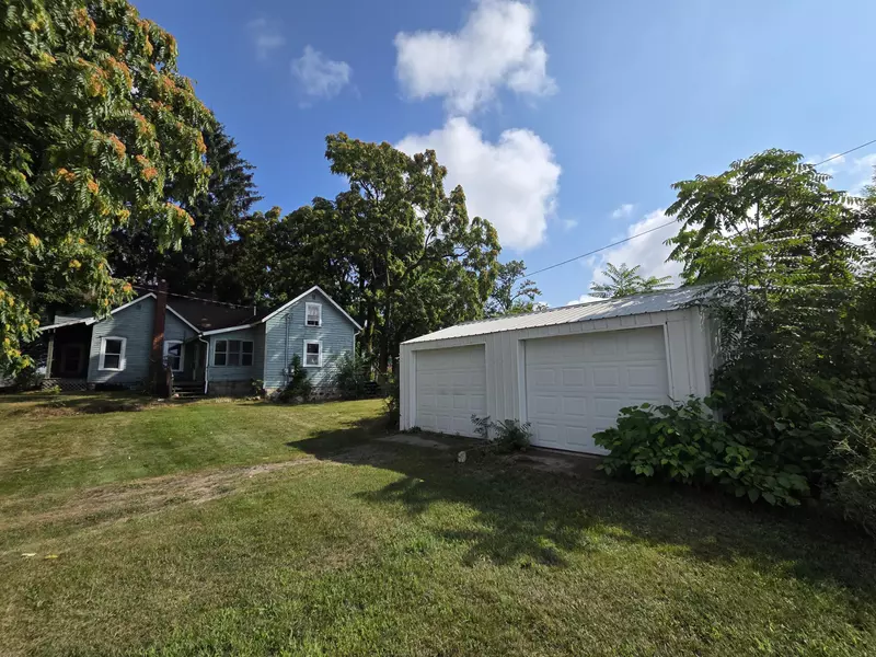 126 N 2nd Street, Edmore, MI 48829