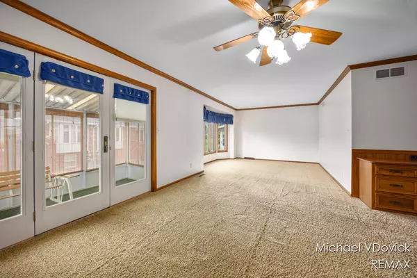 Jenison, MI 49428,1839 Elizabeth E Lane #62