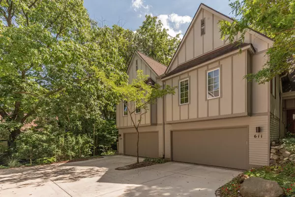 Ann Arbor, MI 48103,609 Ridgewood Court