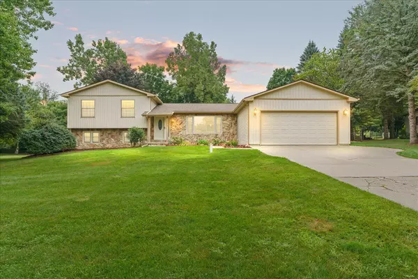 1300 E Twinbrook Drive, Dewitt, MI 48820