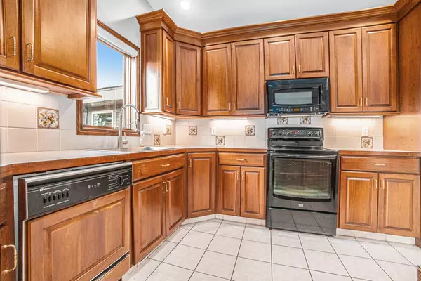 Zeeland, MI 49464,10261 96th Avenue