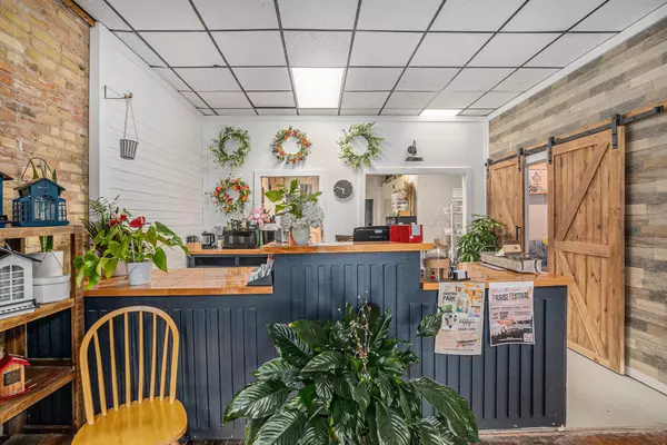 Fremont, MI 49412,26 E Main Street
