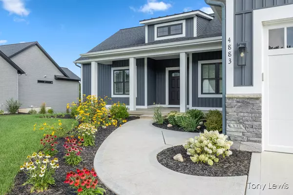 Rockford, MI 49341,4883 Honeycrisp NE Drive