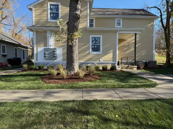 Ypsilanti, MI 48198,627 N River Street #1