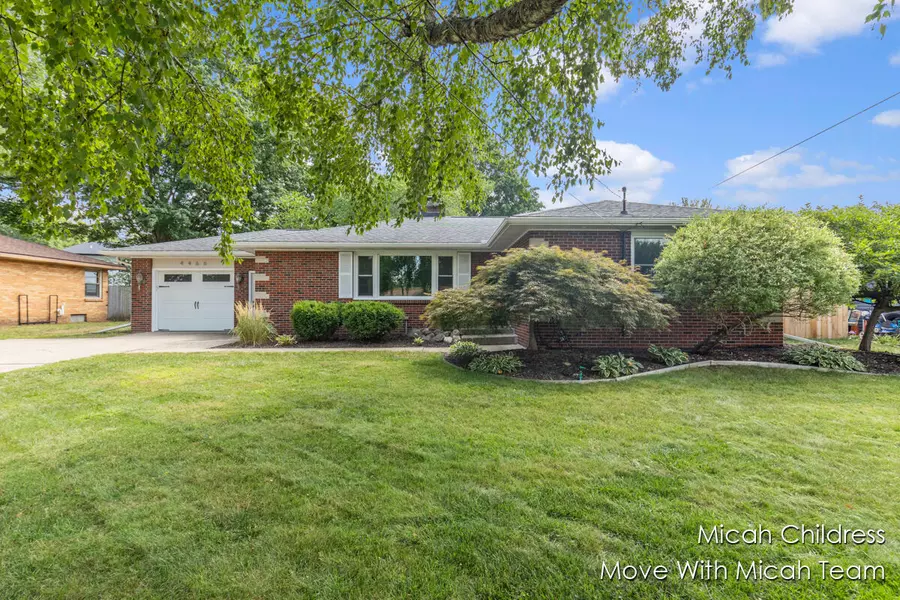 4466 Restmor SW Street, Grandville, MI 49418