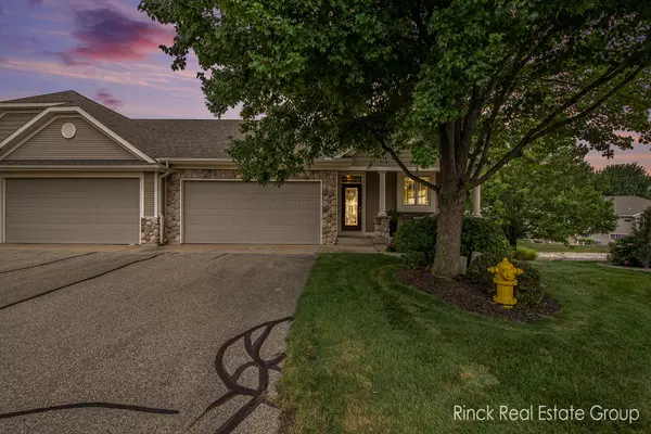 Hudsonville, MI 49426,3845 Canterbury Drive #26