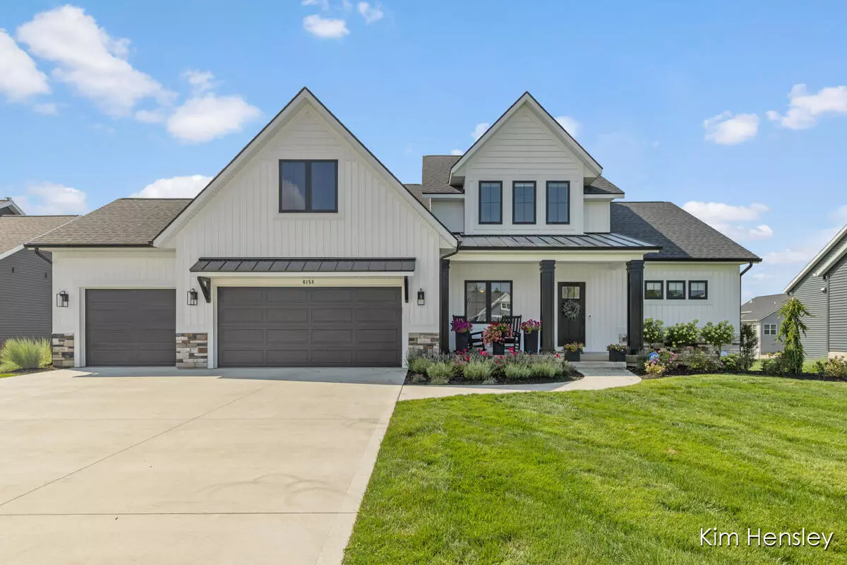 Holland, MI 49423,6158 Lake Wind Avenue