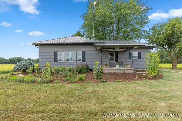 6596 S Grow Road, Sheridan, MI 48884
