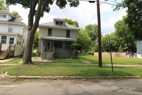 1014 Woodbridge Street, Jackson, MI 49203