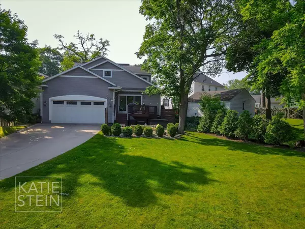859 Orchard SE Avenue, East Grand Rapids, MI 49506