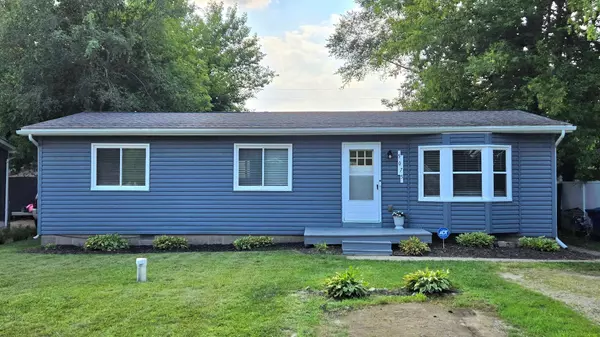 5075 Allingham Drive, White Lake, MI 48383