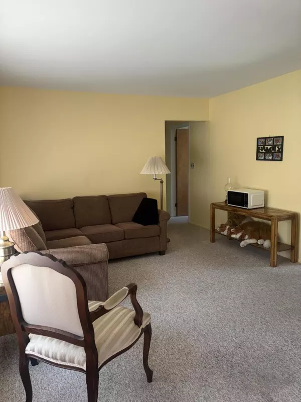 Westland, MI 48186,33206 Barrington Street