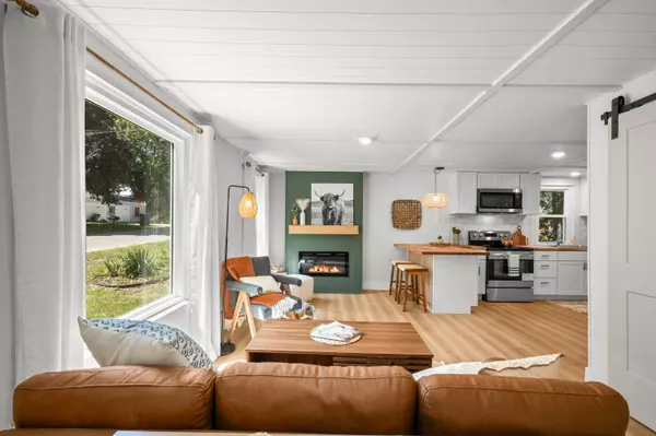 Dowagiac, MI 49047,24948 Lake Shore Drive