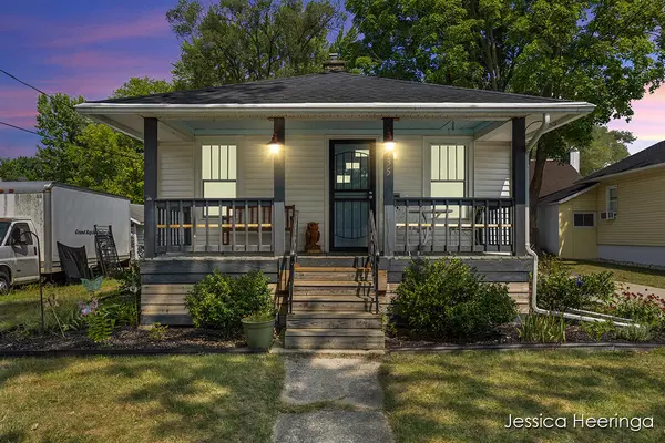335 Lewis Street, Rockford, MI 49341