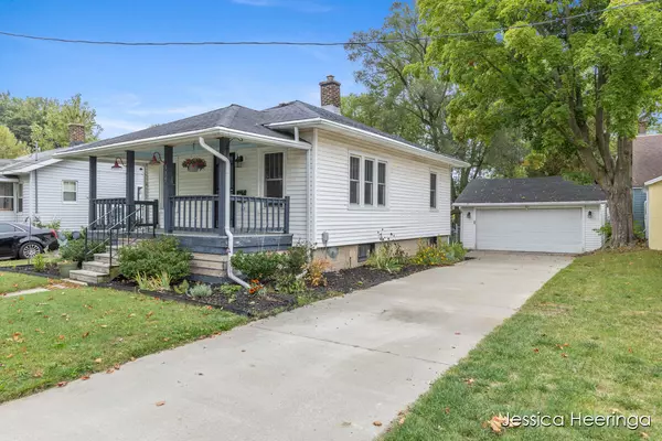 335 Lewis Street, Rockford, MI 49341