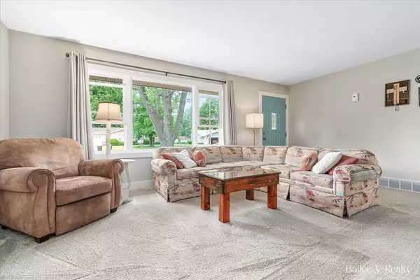 Jenison, MI 49428,7970 Lamplight Drive
