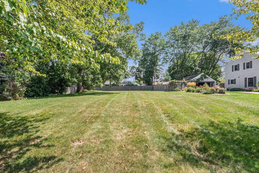 338 Baltimore NE Drive, Grand Rapids, MI 49503