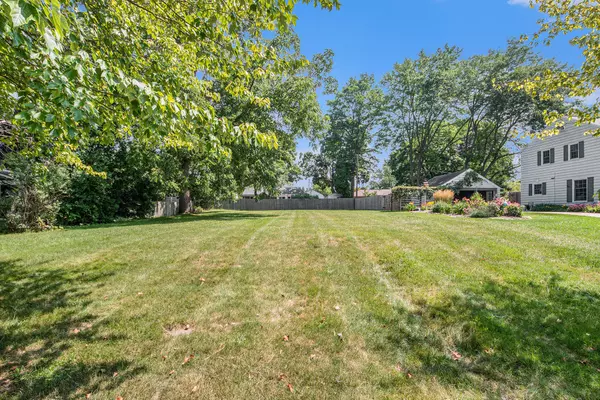 338 Baltimore NE Drive, Grand Rapids, MI 49503