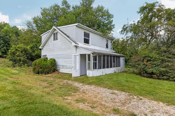 Saline, MI 48176,9008 Macon Road