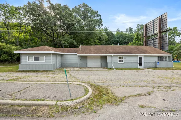 Greenville, MI 48838,9297 SW Greenville Road
