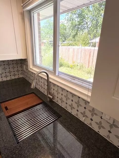 Ann Arbor, MI 48103,1720 Avondale Avenue