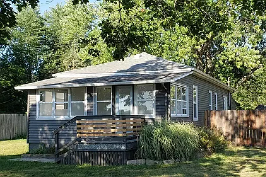 448 N Maple Street, Fennville, MI 49408