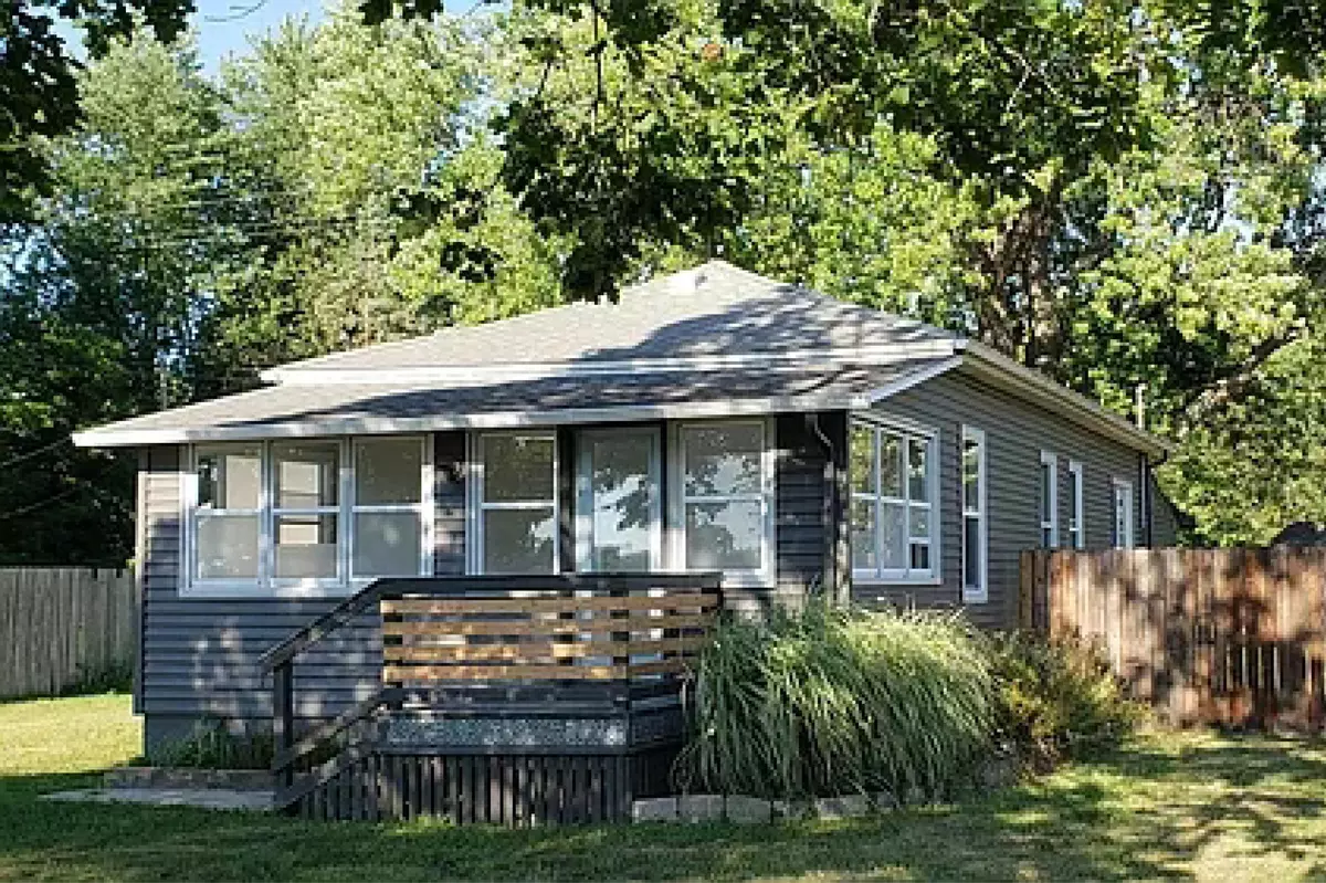 Fennville, MI 49408,448 N Maple Street