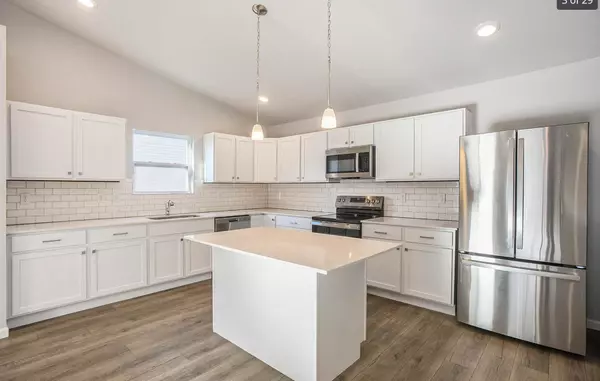 Three Rivers, MI 49093,1212 Pine Street