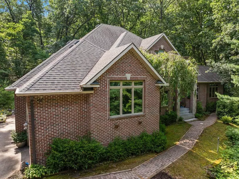 5797 Wildwood Drive, Bridgman, MI 49106