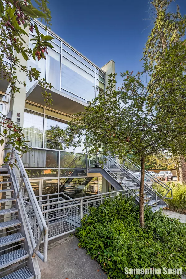 Grand Rapids, MI 49506,350 Diamond SE Avenue