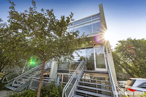 350 Diamond SE Avenue, Grand Rapids, MI 49506