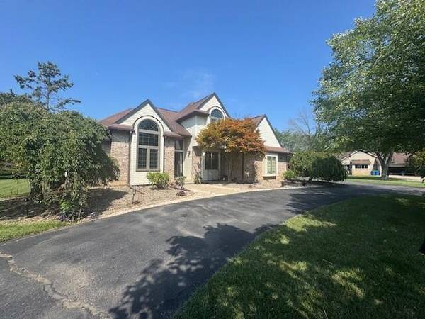 7144 Hunter Ridge Court, Saline, MI 48176