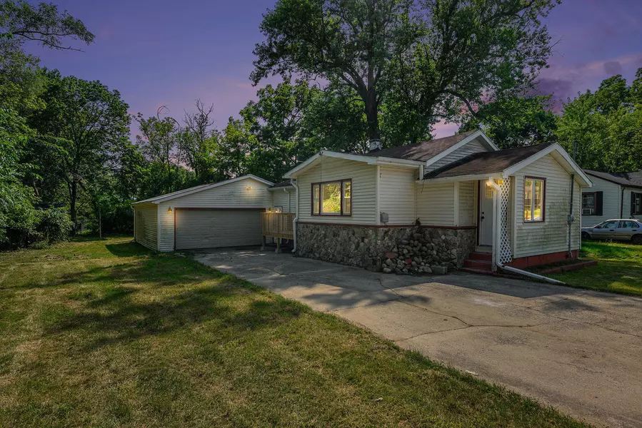 41 Blanche Avenue, Kalamazoo, MI 49001