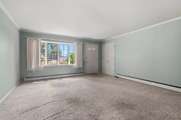 Kalamazoo, MI 49009,429 Crooked Lake W Drive