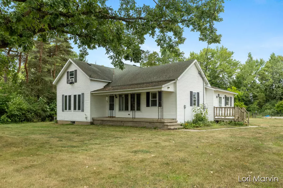 5479 W 80th Street, Fremont, MI 49412