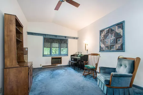 Niles, MI 49120,1935 S 13th Street