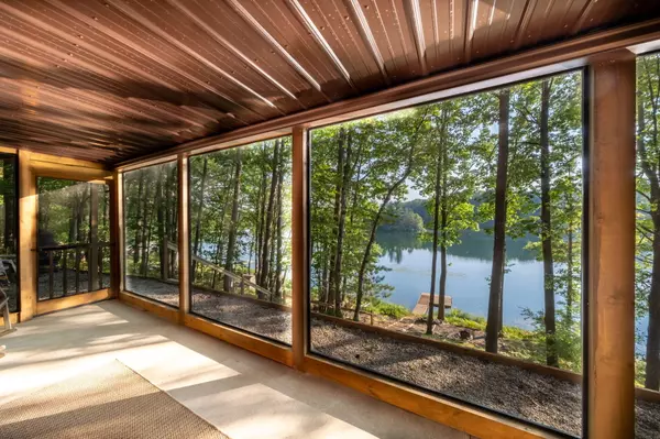 Canadian Lakes, MI 49346,8711 N Island Drive