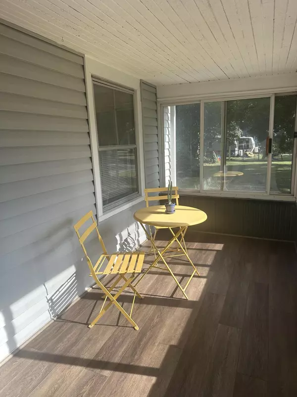 Three Rivers, MI 49093,906 Seventh Street