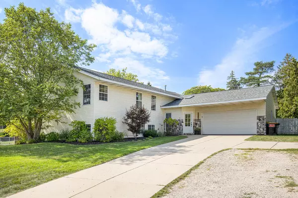 Grand Rapids, MI 49546,1645 Forest Hill SE Avenue