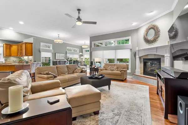 Kalamazoo, MI 49008,2064 Autumn Crest Lane