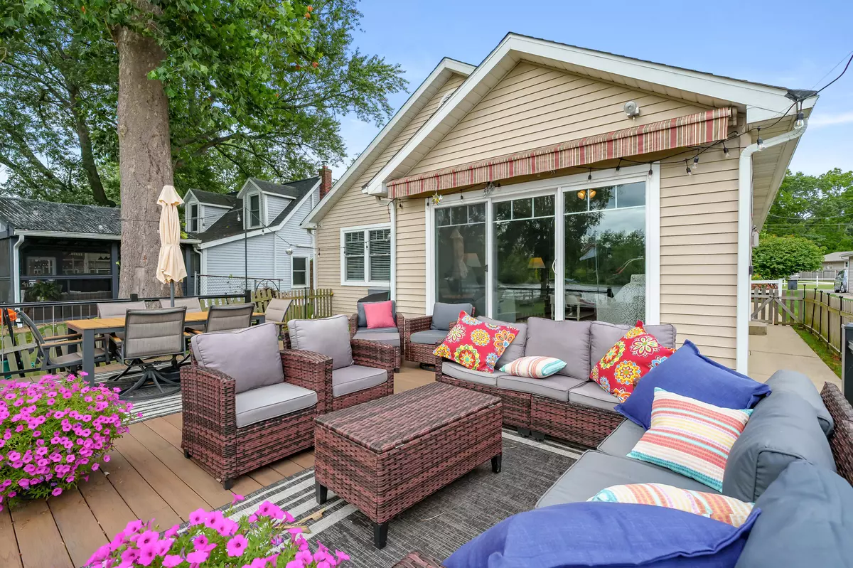 Portage, MI 49002,8939 Waruf Avenue