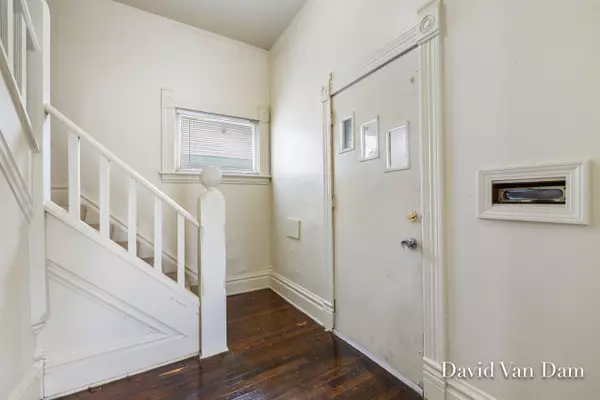 Grand Rapids, MI 49507,140 Stewart SW Street