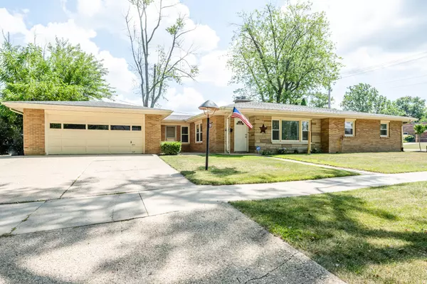 St. Joseph, MI 49085,2019 Sunset Drive