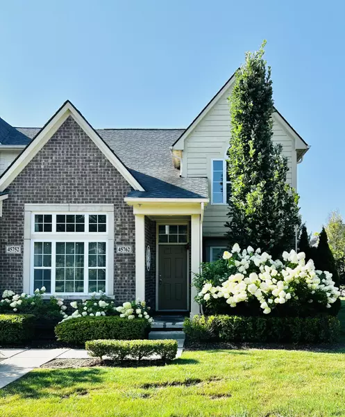 45762 S Stonewood Road, Canton, MI 48187