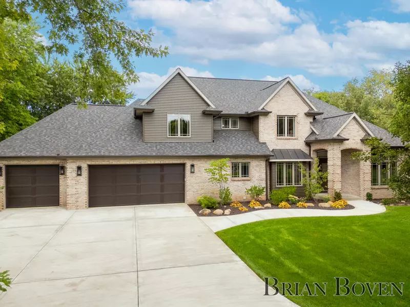 7711 Forest NE Court, Rockford, MI 49341