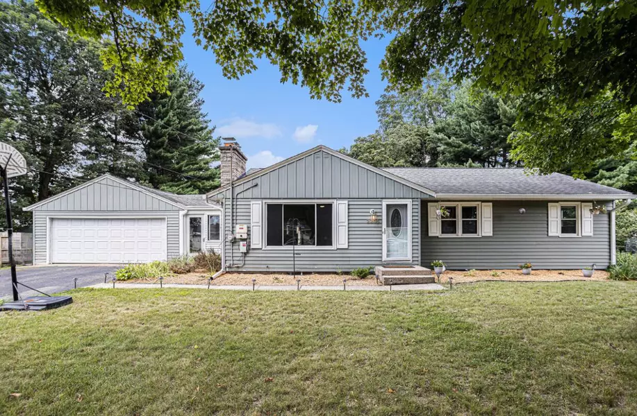 2205 Tamrack Street, Kalamazoo, MI 49006