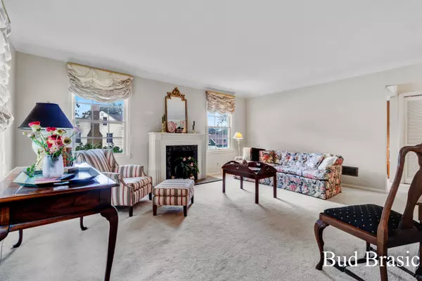 Grand Rapids, MI 49504,952 Frederick NW Avenue