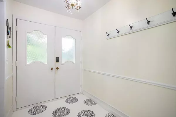 Zeeland, MI 49464,241 Woodlawn Court