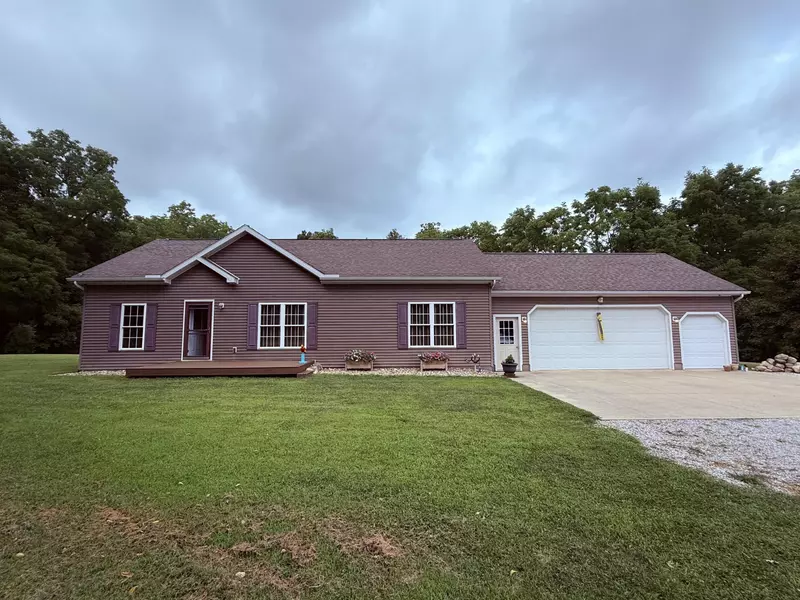 10290 Shady Oaks Shores, Jerome, MI 49249